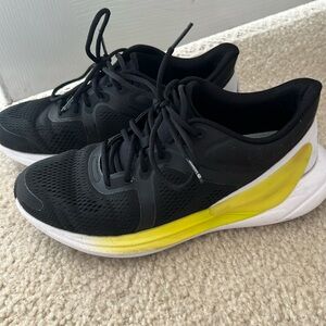 Lululemon sneakers blissfeel size 7.5 great condition